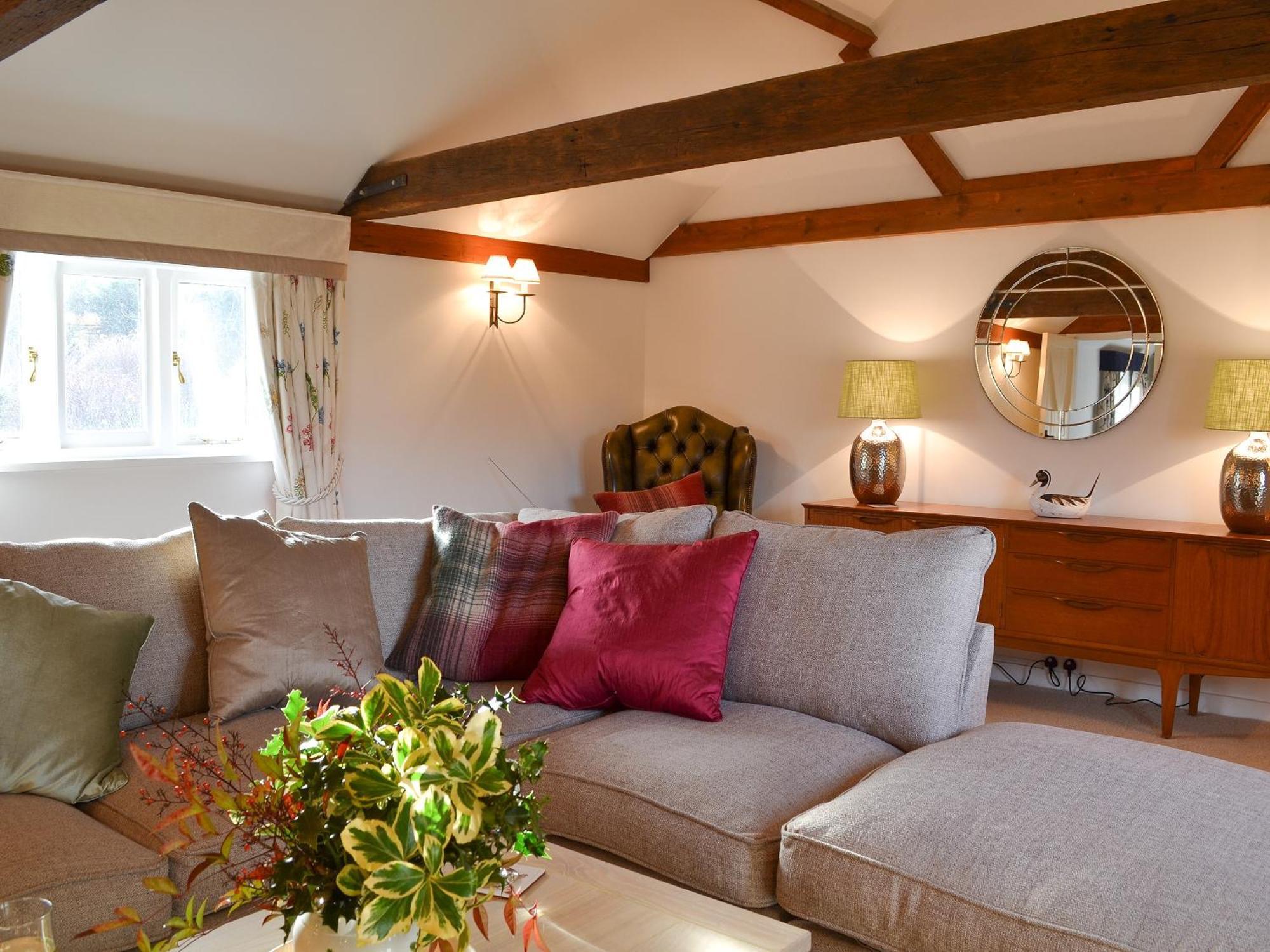 Maplehurst Barn Stables Staplehurst Экстерьер фото