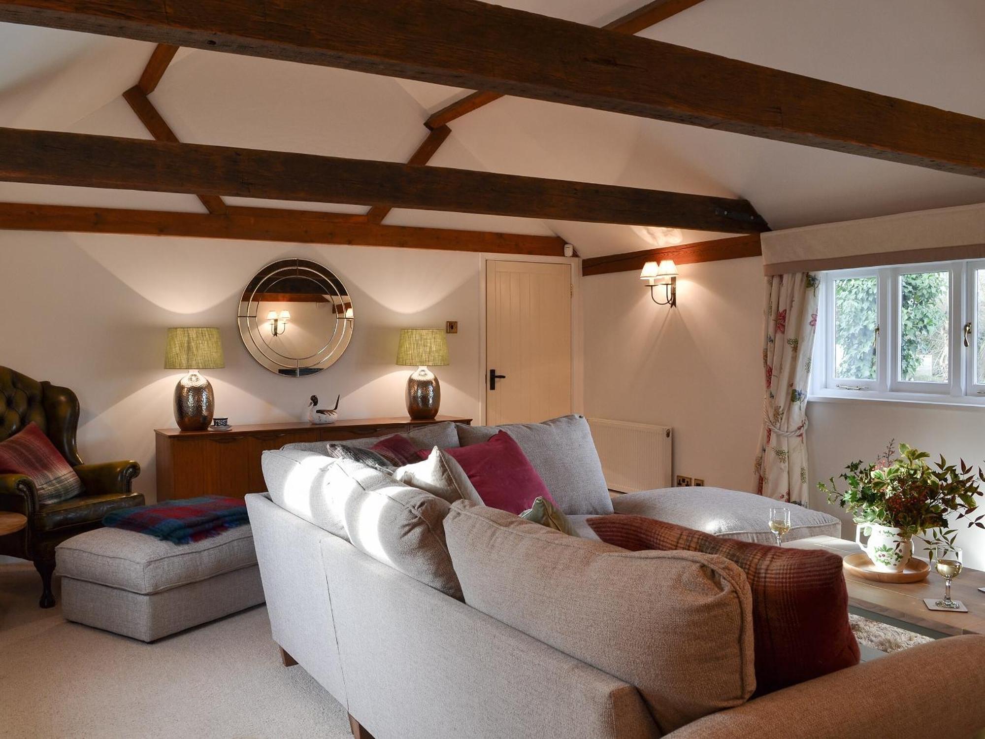 Maplehurst Barn Stables Staplehurst Экстерьер фото